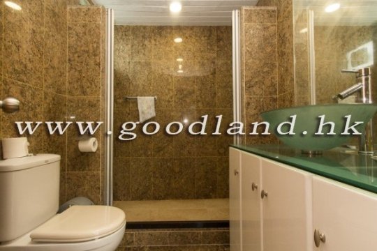 CLEAR WATER BAY Semi-Detached House with Spectacular Sea View & Huge Garden For Rent
