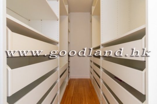 Clear Water Bay House with Garden | Prime Location