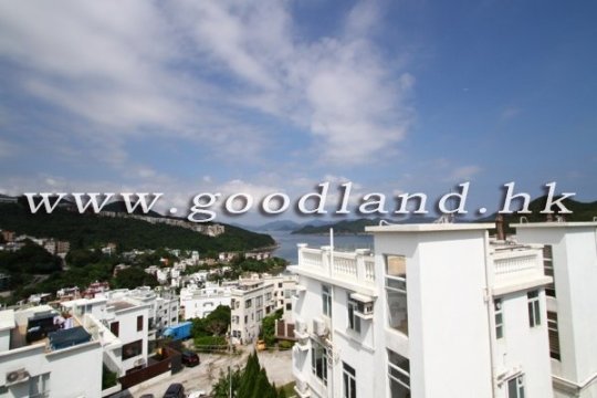 CLEAR WATER BAY Upper Duplex Village House with Partial Sea View For Rent