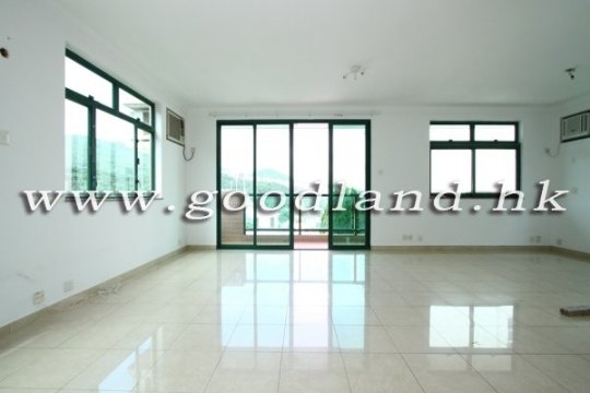 CLEAR WATER BAY Upper Duplex Village House with Partial Sea View For Rent