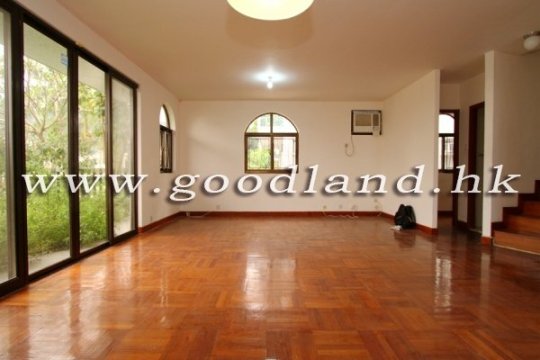 CLEAR WATER BAY Expat Community Village House with Garden and Sea View For Rent