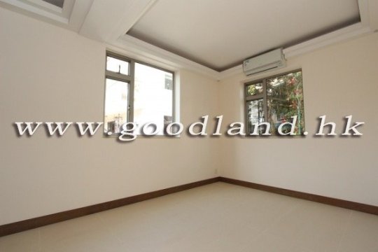 SAI KUNG Village House For Sale | Prime Location, Renovated & Spacious Living