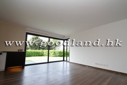 CLEAR WATER BAY Panoramic Sea View Village House with Garden For Sale