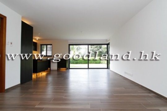 CLEAR WATER BAY Panoramic Sea View Village House with Garden For Sale