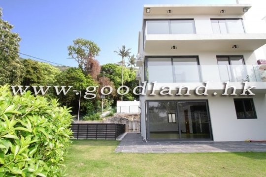 CLEAR WATER BAY Panoramic Sea View Village House with Garden For Sale