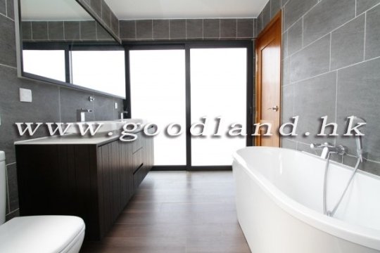 CLEAR WATER BAY Panoramic Sea View Village House with Garden For Sale
