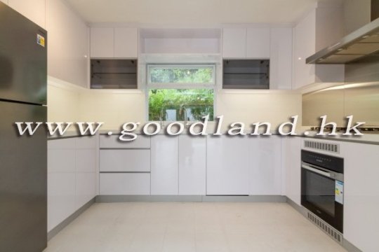 CLEAR WATER BAY Beachfront House with Private Pool For Sale