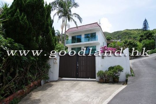 CLEAR WATER BAY Detached Sea View House with Huge Garden For Sale