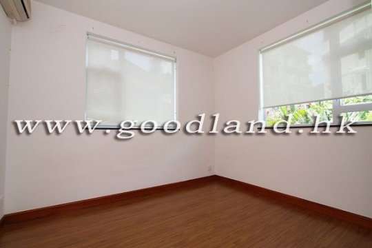 CLEAR WATER BAY Detached Sea View House with Huge Garden For Sale