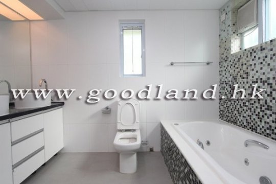 CLEAR WATER BAY Sea View House with Garden and Private Pool For Sale