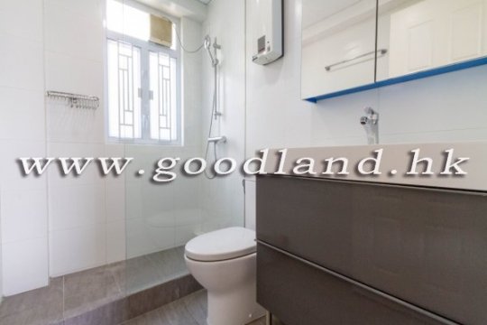 CLEAR WATER BAY Gated Sea View Village House For Sale