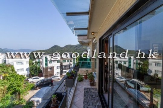 CLEAR WATER BAY Sea View Upper Duplex with Rooftop For Sale