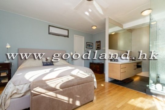CLEAR WATER BAY Detached Sea View House with Fenced Garden For Sale