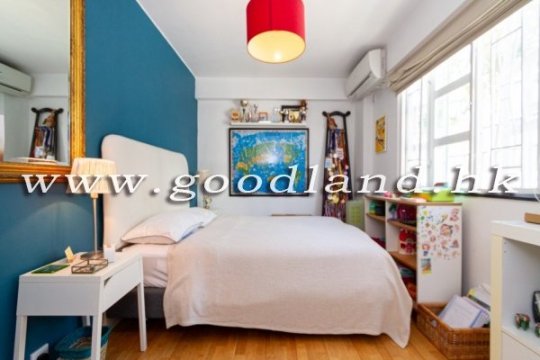 CLEAR WATER BAY Detached Sea View House with Fenced Garden For Sale