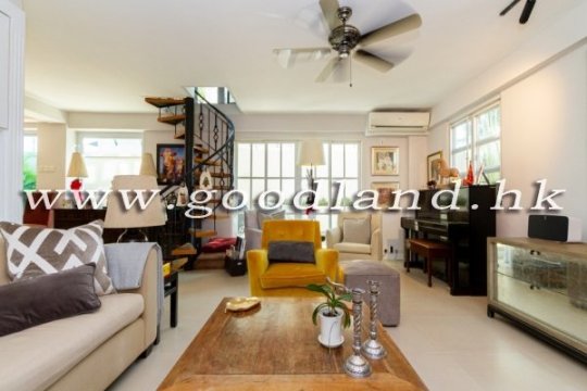 CLEAR WATER BAY Detached Sea View House with Fenced Garden For Sale
