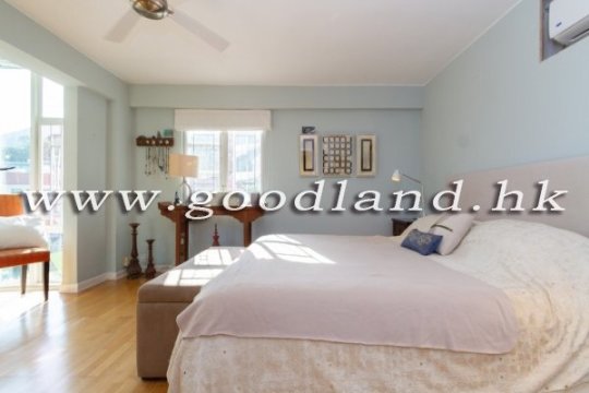 CLEAR WATER BAY Detached Sea View House with Fenced Garden For Sale
