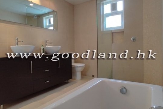 CLEAR WATER BAY Sea View Village House in Resort Style Complex For Sale