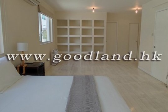 CLEAR WATER BAY Sea View Village House in Resort Style Complex For Sale