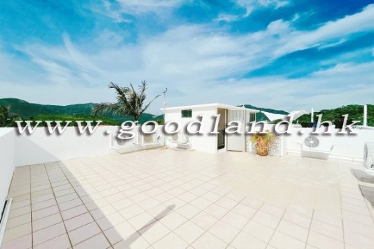 CLEAR WATER BAY Renovated Sea View Village House For Sale