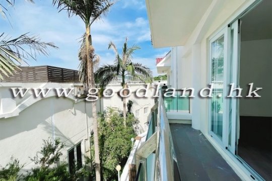 CLEAR WATER BAY Renovated Sea View Village House For Sale