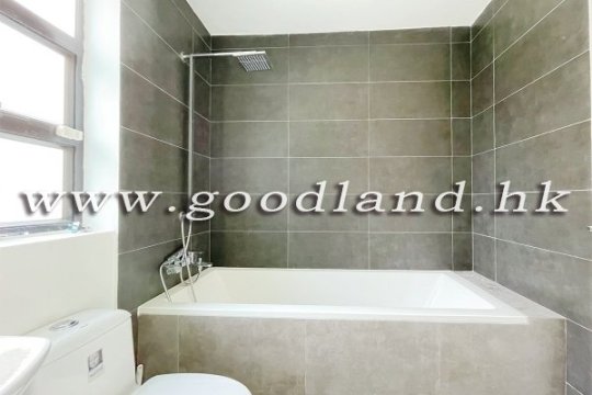 CLEAR WATER BAY Renovated Sea View Village House For Sale
