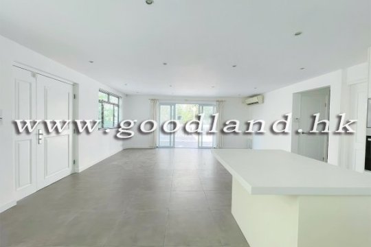 CLEAR WATER BAY Renovated Sea View Village House For Sale