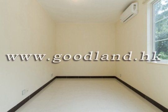 CLEAR WATER BAY Sea View Village House with Spacious Layout For Sale