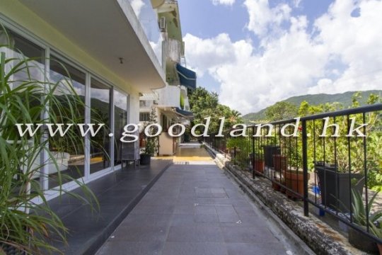 CLEAR WATER BAY Renovated Greenery View Village House For Sale