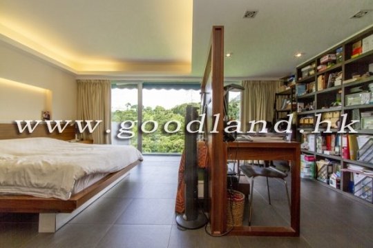 CLEAR WATER BAY Renovated Greenery View Village House For Sale