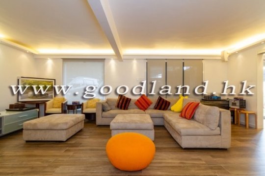 CLEAR WATER BAY Spacious 4200 sq.ft. Village House with Garden and Rooftop For Sale