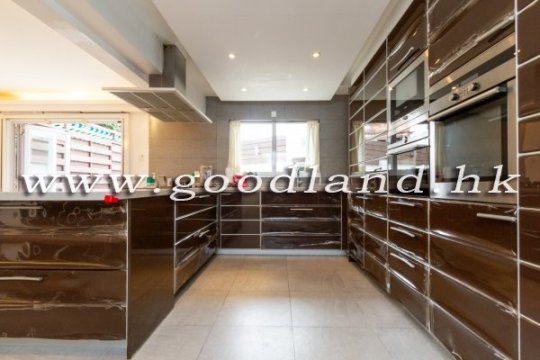 CLEAR WATER BAY Spacious 4200 sq.ft. Village House with Garden and Rooftop For Sale