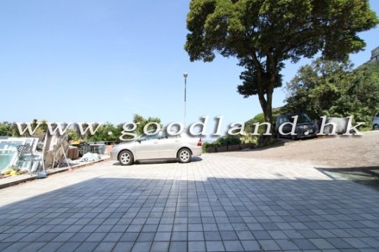 CLEAR WATER BAY Renovated Sea View Village House with Huge Garden For Sale