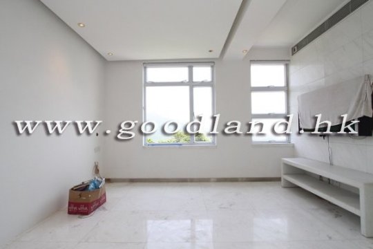 CLEAR WATER BAY Renovated Sea View Village House with Huge Garden For Sale