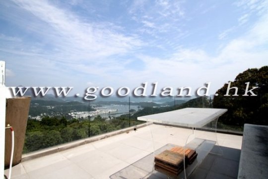 CLEAR WATER BAY Renovated Sea View Village House with Huge Garden For Sale