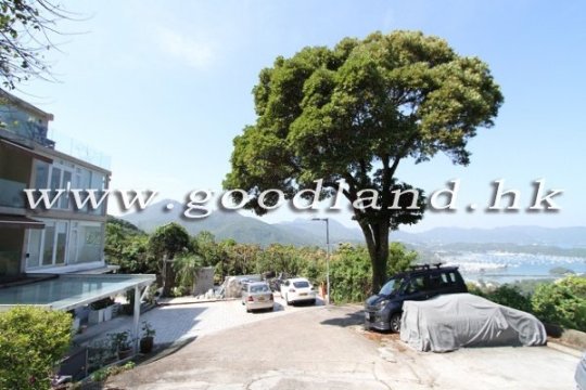 CLEAR WATER BAY Renovated Sea View Village House with Huge Garden For Sale