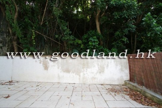 CLEAR WATER BAY Sea View Village House with Spacious Layout For Sale