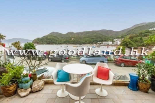 CLEAR WATER BAY Waterfront Sea View Village House with Parking For Sale
