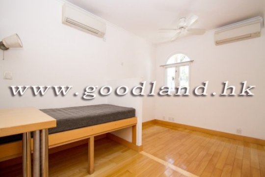 CLEAR WATER BAY Renovated Detached Village House with Private Pool For Sale
