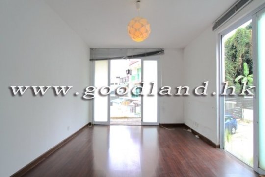 CLEAR WATER BAY Open View Village House with Practical Layout For Sale