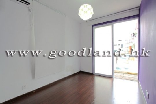 CLEAR WATER BAY Open View Village House with Practical Layout For Sale