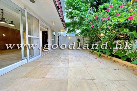 CLEAR WATER BAY Detached Village House with Open Views For Sale