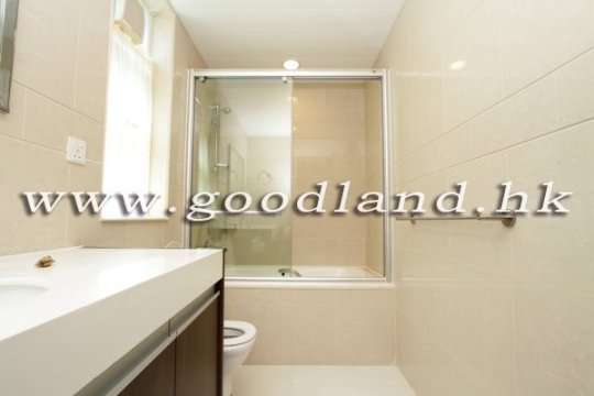 CLEAR WATER BAY Renovated Sea View Village House with Garden For Sale