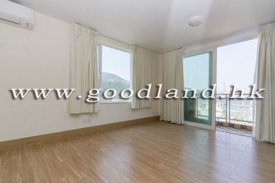 CLEAR WATER BAY Renovated Sea View Village House with Garden For Sale