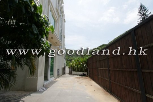 CLEAR WATER BAY Renovated Sea View Village House with Garden For Sale