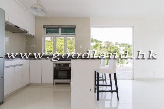 CLEAR WATER BAY Newly Renovated Sea View Village House with Garden For Sale