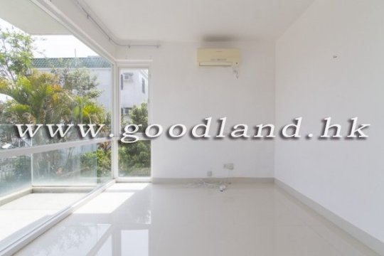 CLEAR WATER BAY Newly Renovated Sea View Village House with Garden For Sale