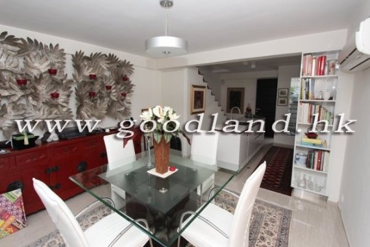 CLEAR WATER BAY Renovated Sea View Village House For Sale