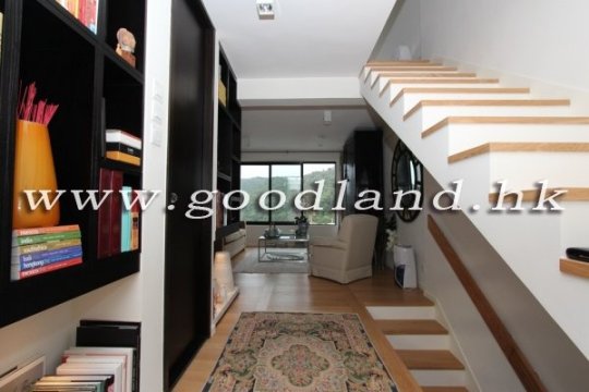 CLEAR WATER BAY Renovated Sea View Village House For Sale