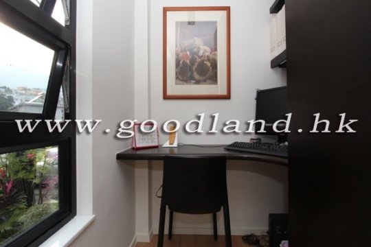 CLEAR WATER BAY Renovated Sea View Village House For Sale