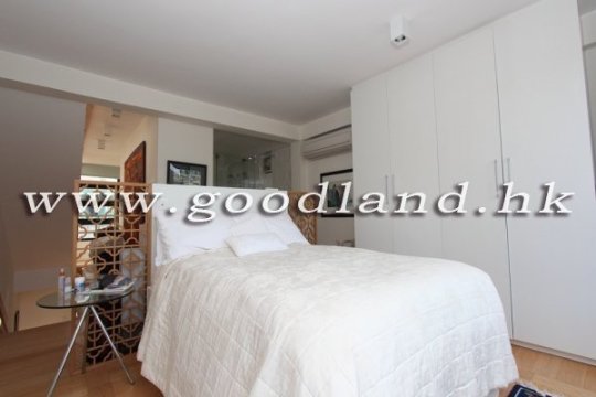 CLEAR WATER BAY Renovated Sea View Village House For Sale